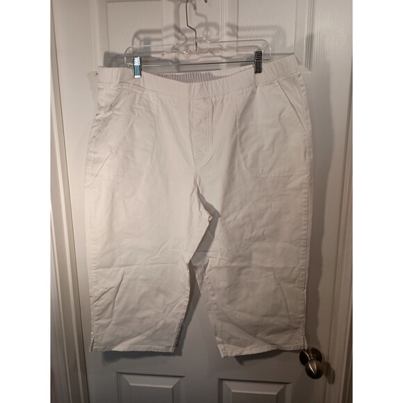 d&co. Capri Pants Size XLT White Elastic Waist - Picture 1 of 9